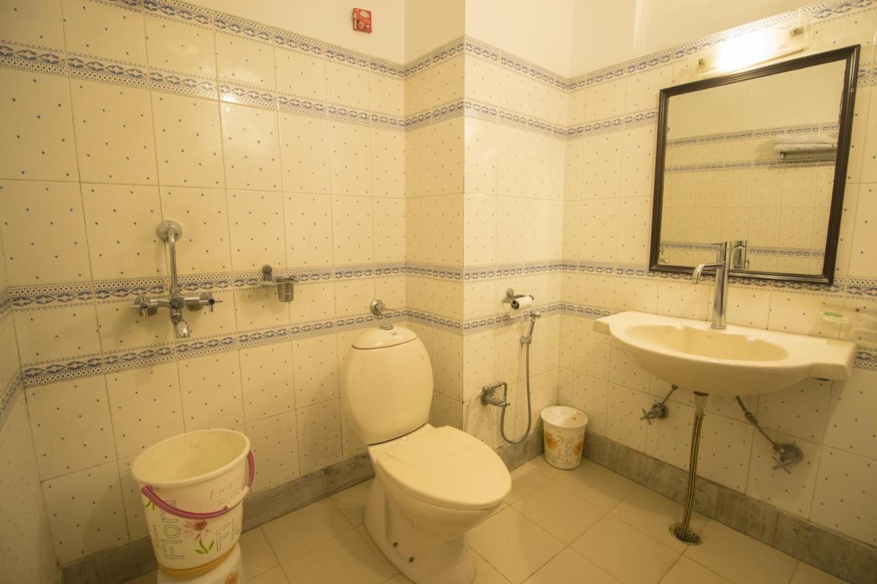 Wow Stayz2 Hotel Jahanvi Dale Haridwar Luaran gambar