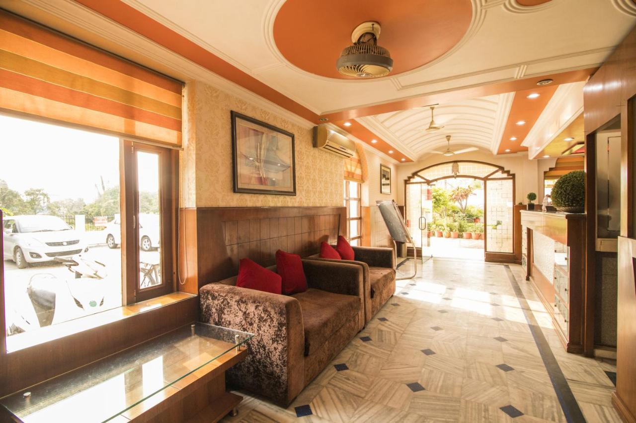 Wow Stayz2 Hotel Jahanvi Dale Haridwar Luaran gambar