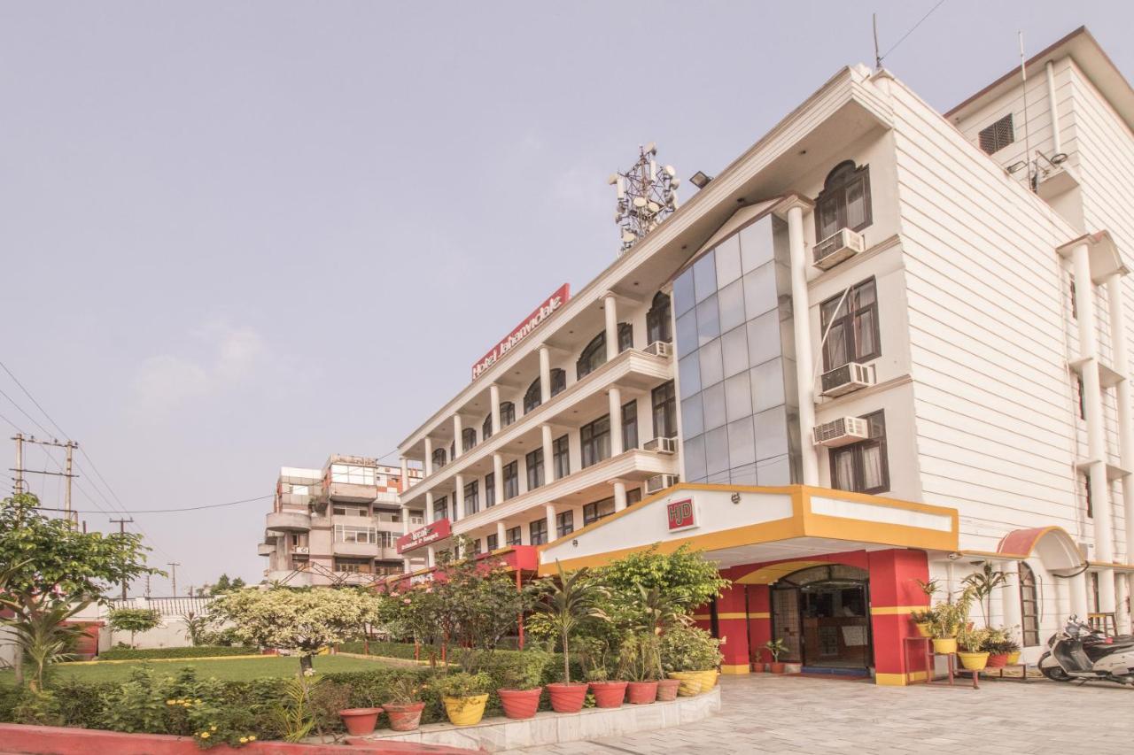 Wow Stayz2 Hotel Jahanvi Dale Haridwar Luaran gambar